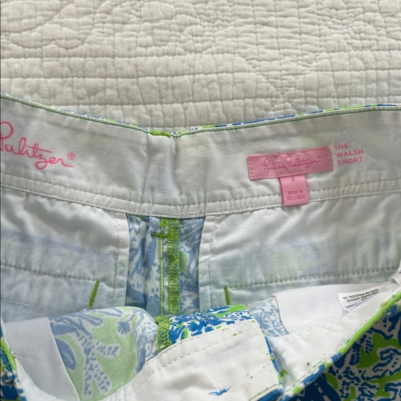 Lilly Pulitzer The Walsh Shorts Size 2 - Picture 3 of 4